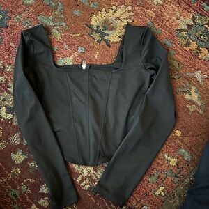 ReoRia Black Zippered Top